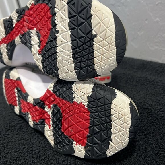 🔥🏀 NIKE Lebron Soldier XI Silver Bullet - Men Sz 8 - Special Edition - EUC - Picture 10 of 11